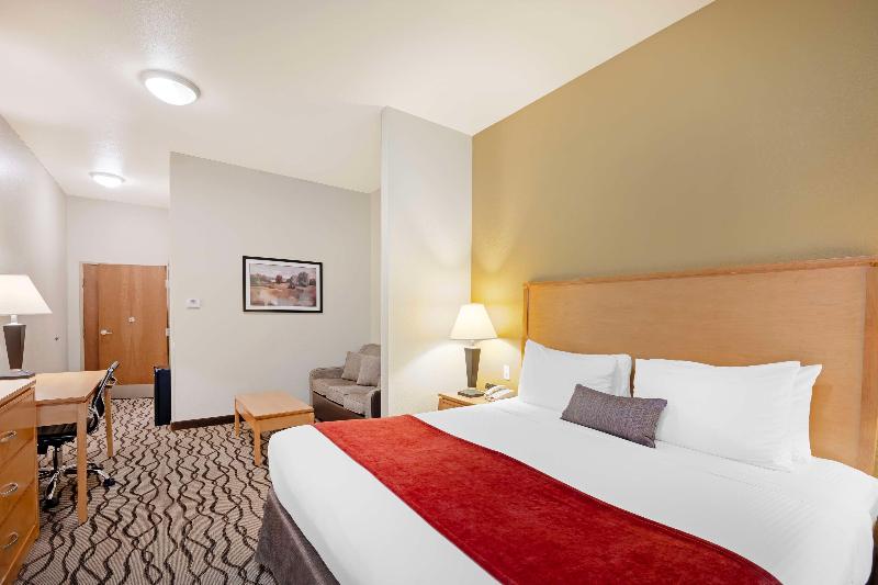 Best Western Plus Guymon Hotel & Suites image