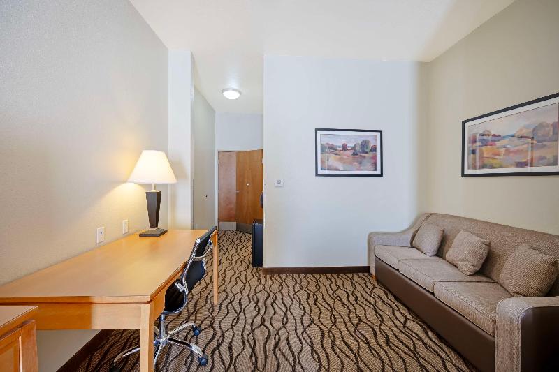 Best Western Plus Guymon Hotel & Suites image