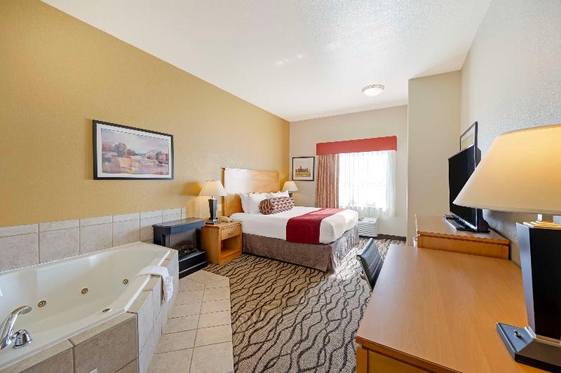 Best Western Plus Guymon Hotel & Suites image