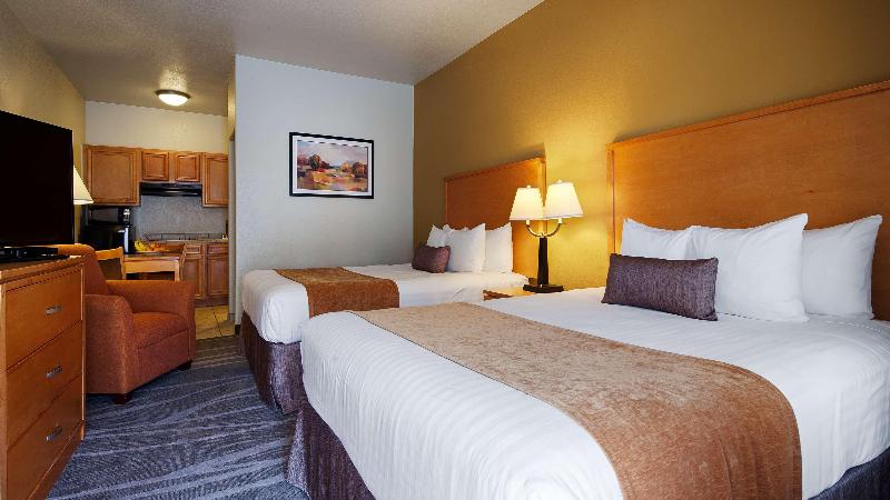 Best Western Plus Guymon Hotel & Suites image