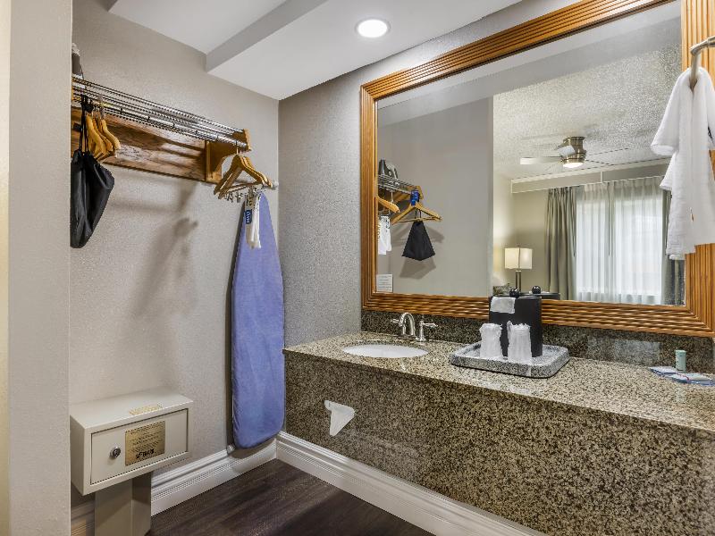 Best Western Pier Point Inn image