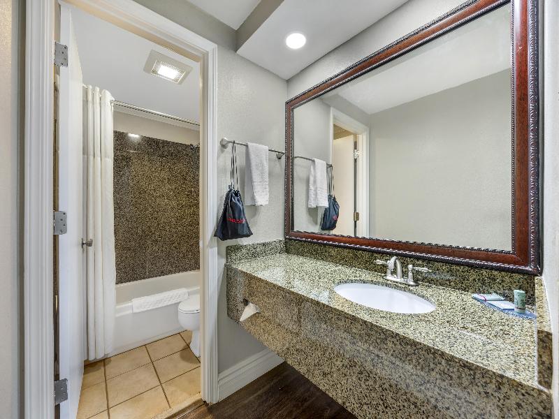 Best Western Pier Point Inn image
