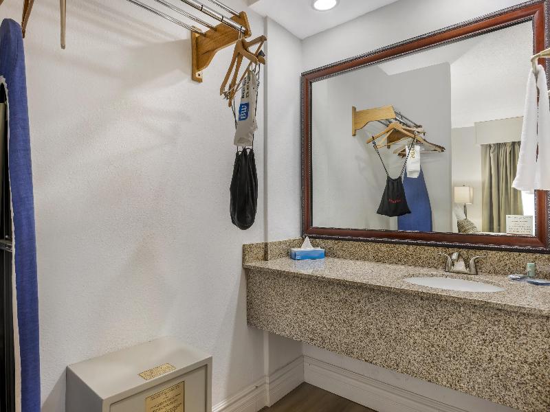Best Western Pier Point Inn image