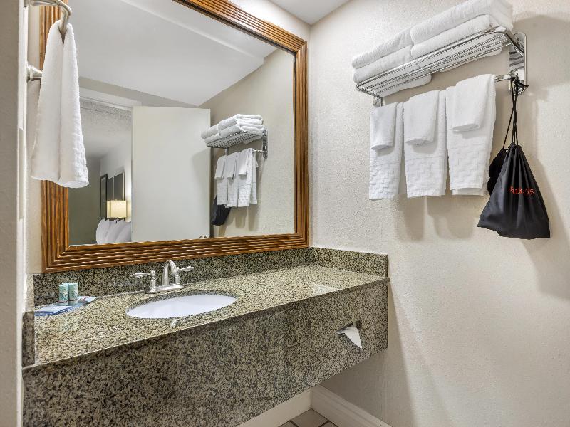 Best Western Pier Point Inn image