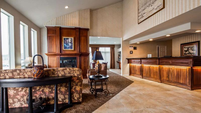 Best Western Salbasgeon Inn & Suites of Reedsport image