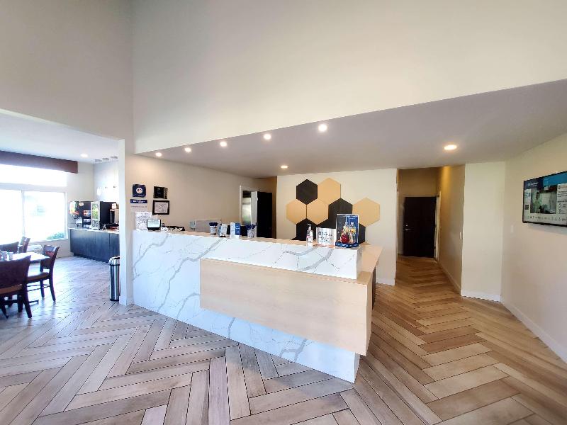 Best Western Salbasgeon Inn & Suites of Reedsport image