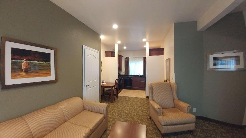 Best Western Salbasgeon Inn & Suites of Reedsport image