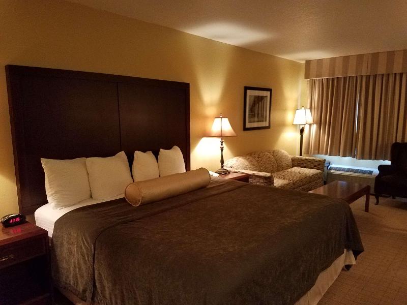 Best Western Salbasgeon Inn & Suites of Reedsport image
