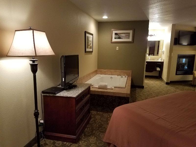 Best Western Salbasgeon Inn & Suites of Reedsport image