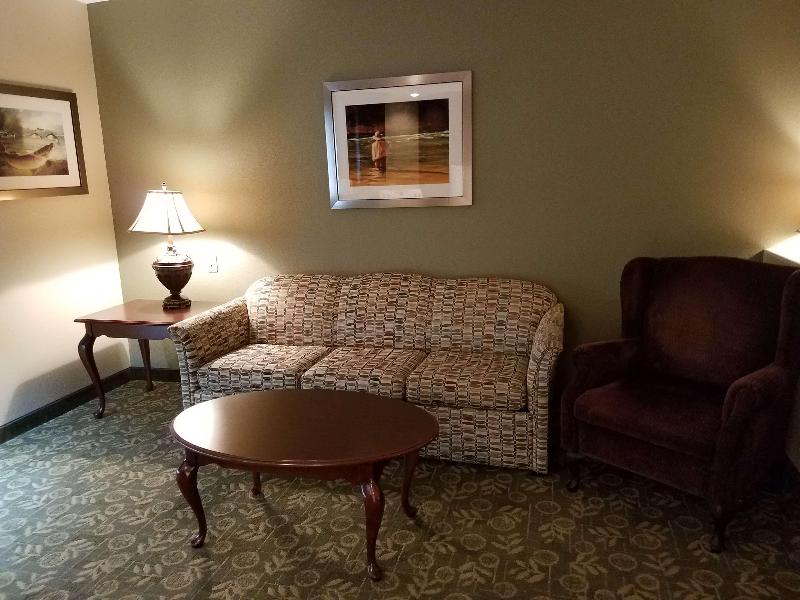Best Western Salbasgeon Inn & Suites of Reedsport image