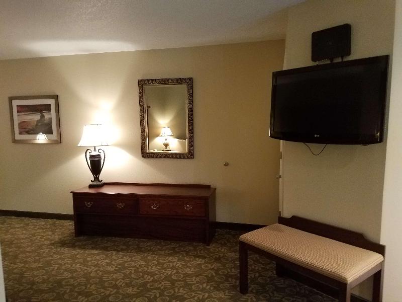 Best Western Salbasgeon Inn & Suites of Reedsport image