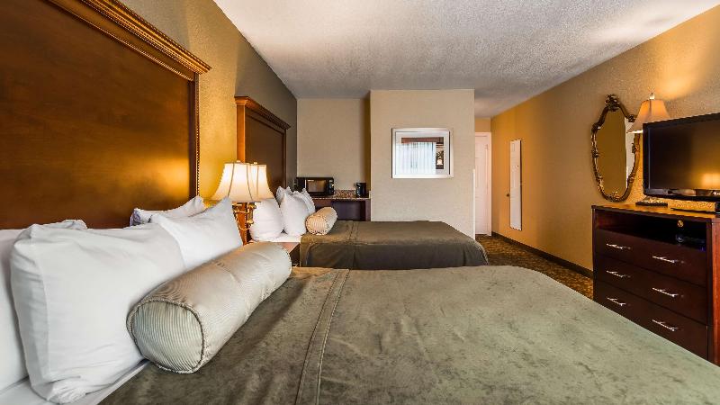Best Western Salbasgeon Inn & Suites of Reedsport image