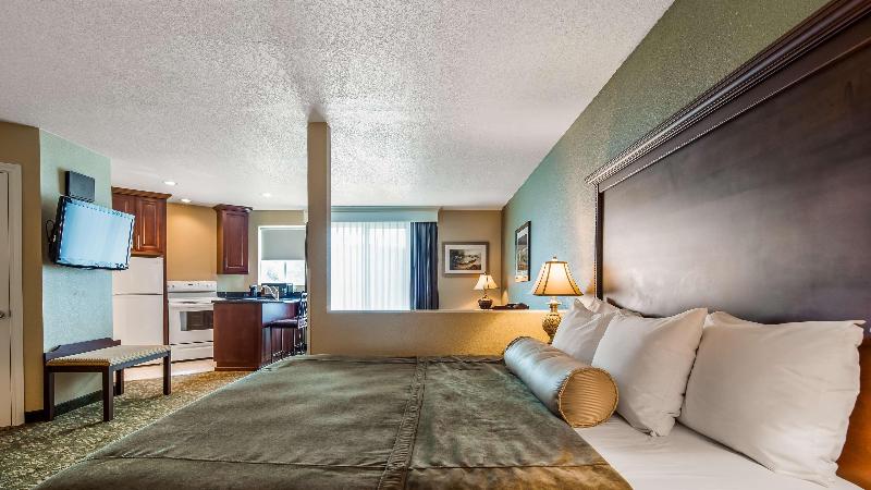 Best Western Salbasgeon Inn & Suites of Reedsport image