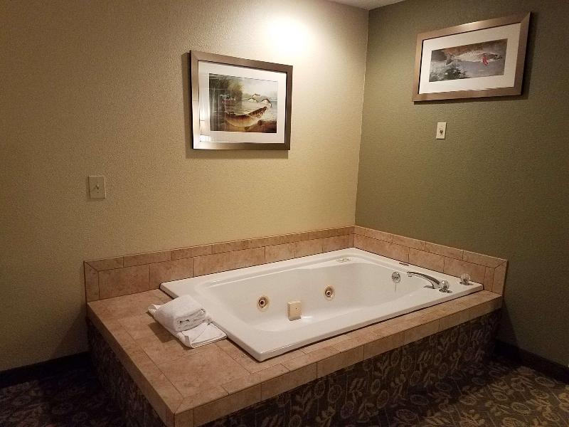 Best Western Salbasgeon Inn & Suites of Reedsport image