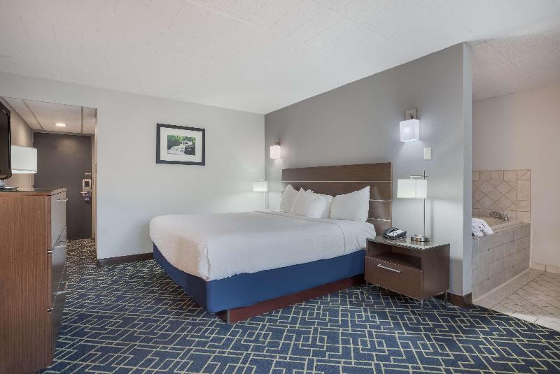 Best Western Hunt's Landing Hotel Matamoras/Milfor image