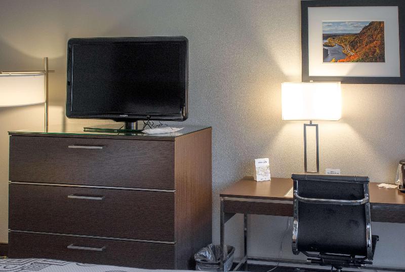 Best Western Hunt's Landing Hotel Matamoras/Milfor image