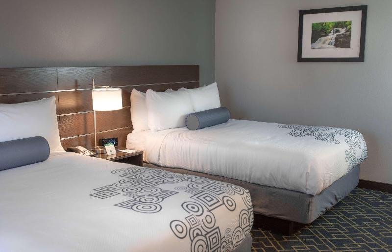 Best Western Hunt's Landing Hotel Matamoras/Milfor image