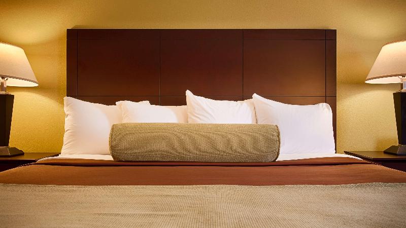 Best Western Plus Executive Inn image