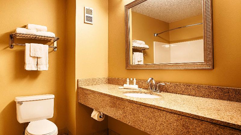 Best Western Plus Executive Inn image