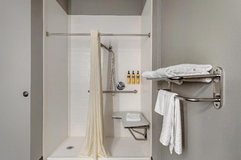 Best Western Plus Executive Inn image 2