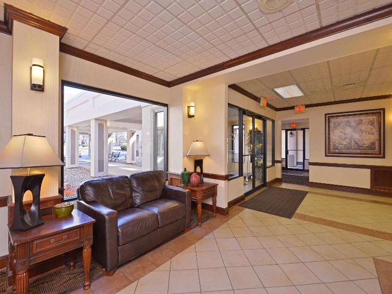 Quality Inn & Suites