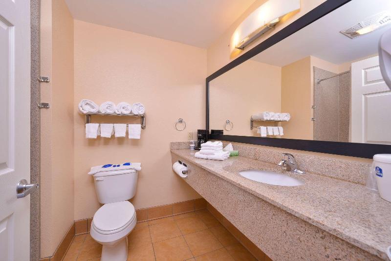 Quality Inn & Suites image