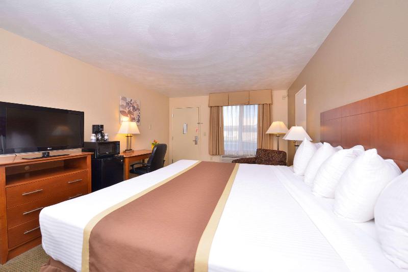Quality Inn & Suites image