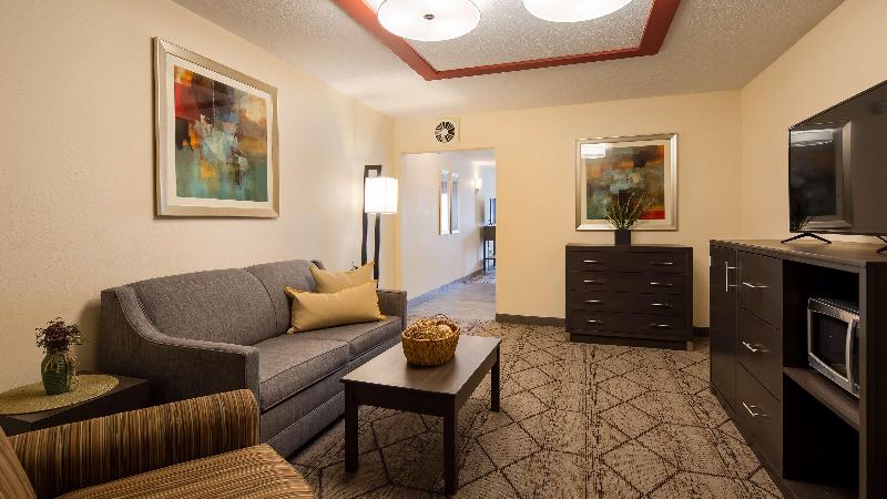 Best Western Nittany Inn Milroy image