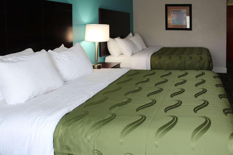 QualityInn Crossville CumberlandMountain StatePark image