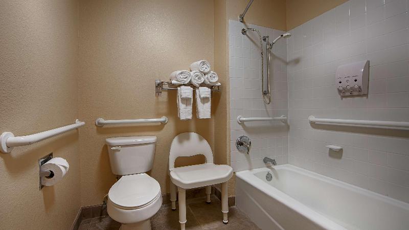 Surestay Hotel By Best Western Zapata image