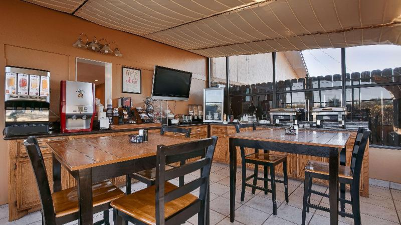 . Surestay Hotel By Best Western Zapata