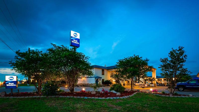 Best Western George West Executive Inn image