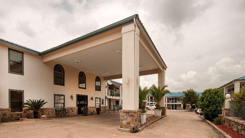 Best Western George West Executive Inn image