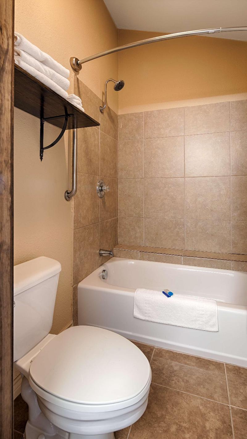 Best Western George West Executive Inn image