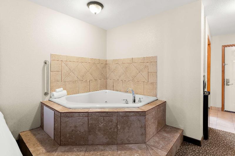 Best Western George West Executive Inn image