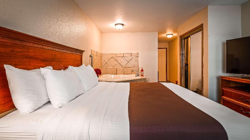 Best Western George West Executive Inn image