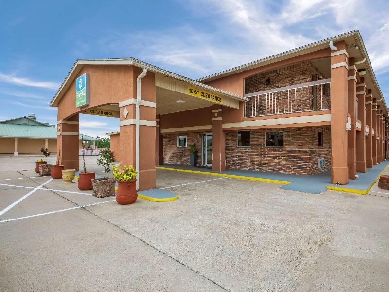 Surestay By Best Western Rockdale image