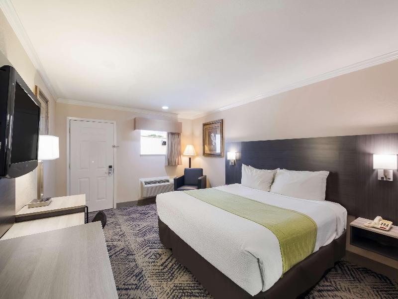 Surestay By Best Western Rockdale image