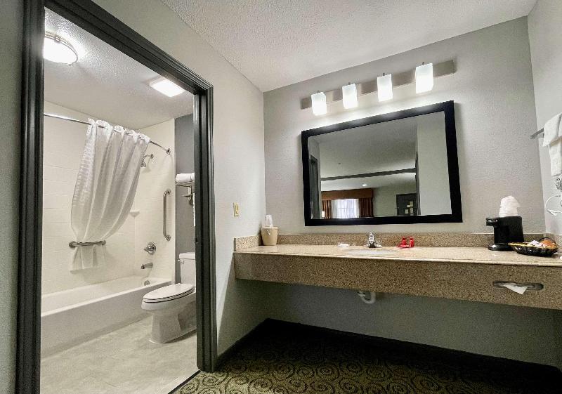 Surestay By Best Western Deer Park image