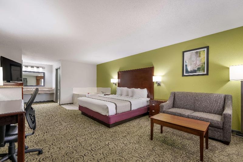 Surestay By Best Western Deer Park image