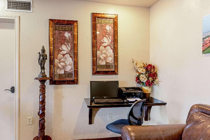 Quality Inn Three Rivers image