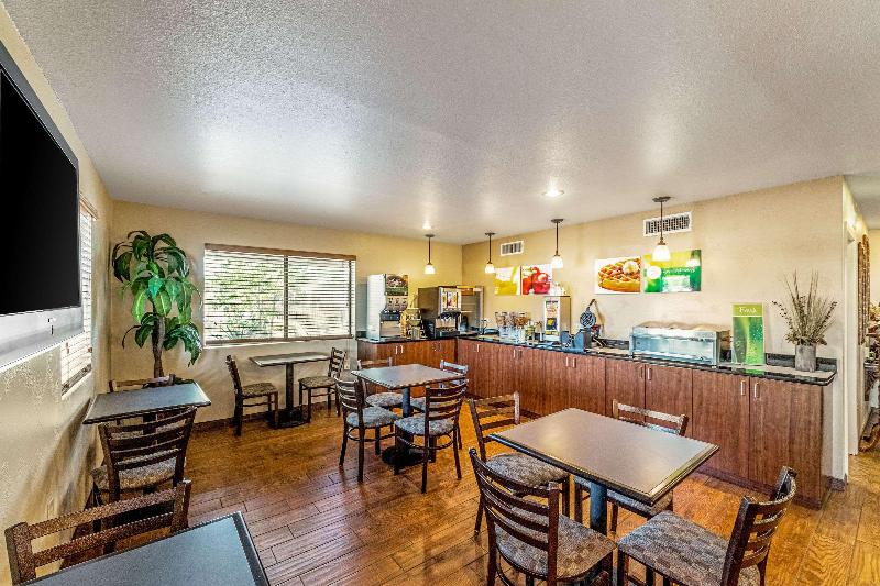 Quality Inn Three Rivers image