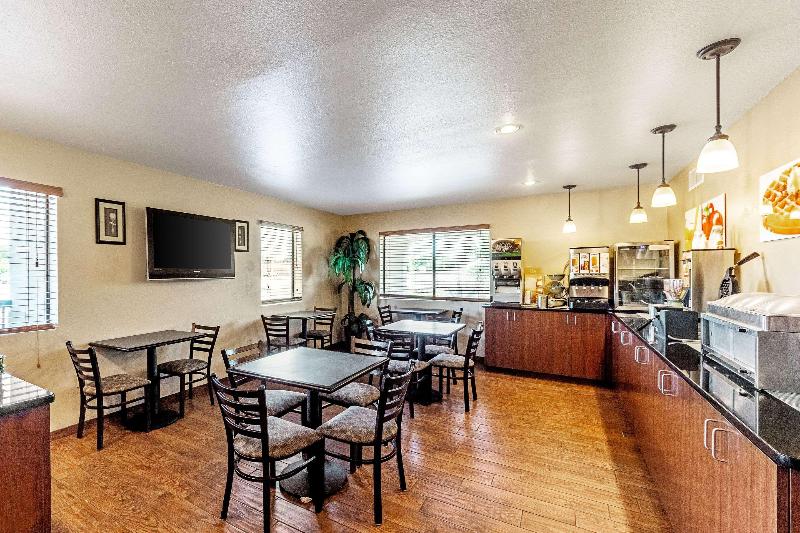 Quality Inn Three Rivers image