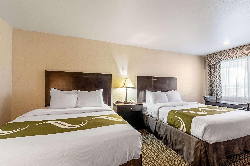 Quality Inn Three Rivers image