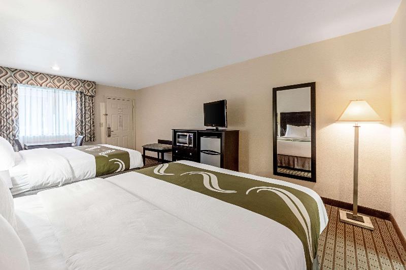 Quality Inn Three Rivers image