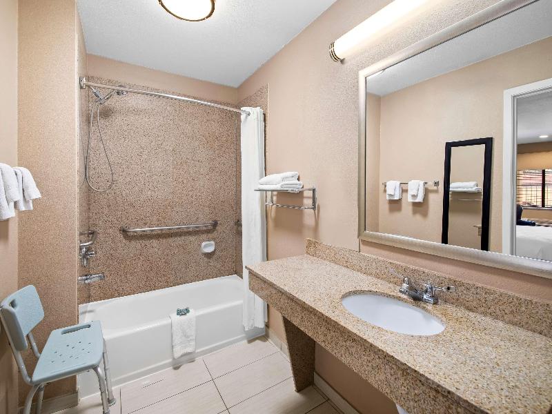 Best Western Cedar Inn image