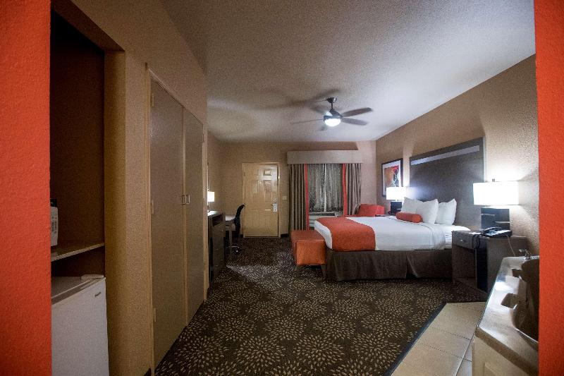 Best Western Executive Inn El Campo image