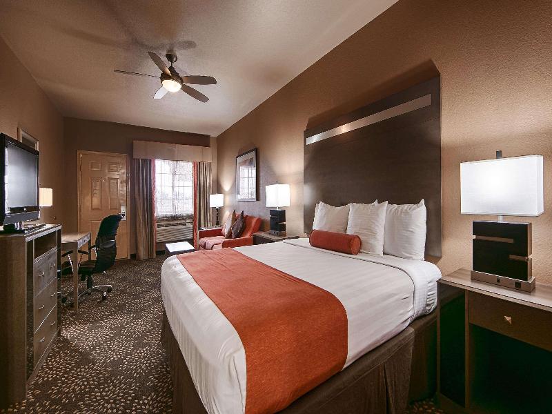 Best Western Executive Inn El Campo image