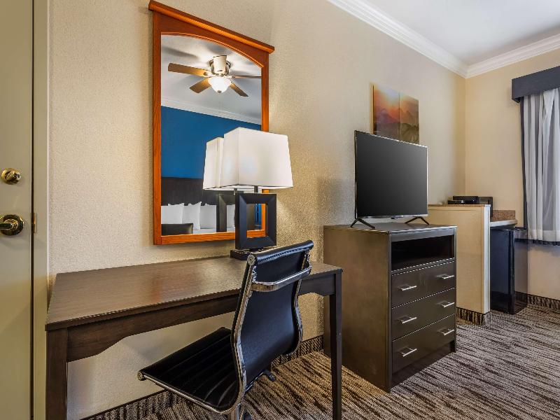 Best Western Dinosaur Valley Inn & Suites image