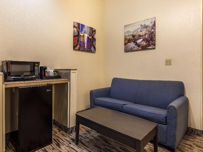 Best Western Dinosaur Valley Inn & Suites image